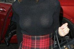 明星穿罩罩,罩罩穿搭，演绎个性魅力